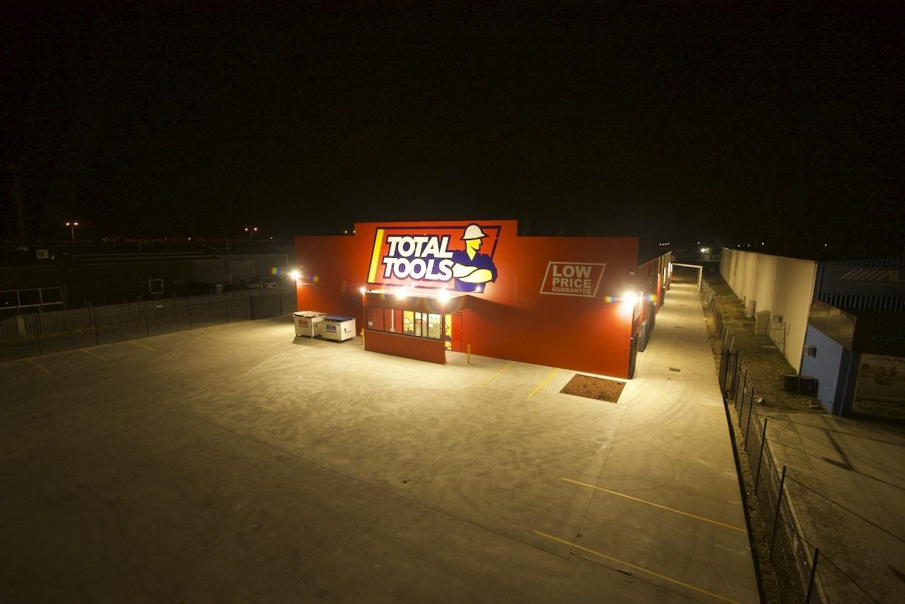 Retail network and display infrastructure at Total Tools Echuca